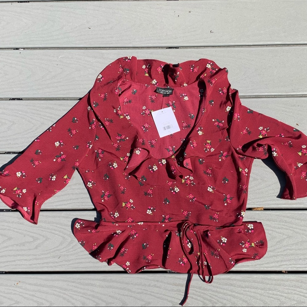 TOPSHOP Floral Peplum Cropped Top NWT